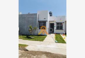 Foto de inmueble en Sin nombre de calle, Col. Puerta del Valle C.P. 28079, Colima
