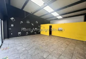 Foto de inmueble en Avenida Prol. División del Nte.  #1, Col. Potrero de San Bernardino C.P. 16030, Xochimilco