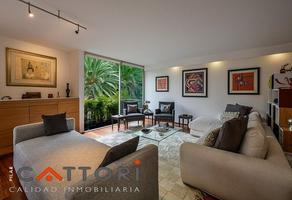 Foto de inmueble en Av. Oaxaca, Col. Roma Norte C.P. 06700, Cuauhtémoc
