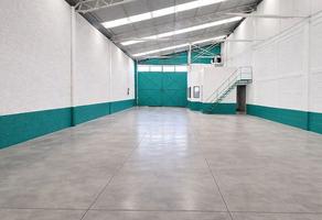 Foto de inmueble en Avenida Herminio Chavarría, Col. Santa María Aztahuacán C.P. 09570, Iztapalapa