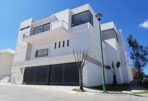 Foto de inmueble en HERMOSA RESIDENCIA EN VENTA #DOBLE FACHADA, Col. Cañada del Refugio C.P. 37358, León