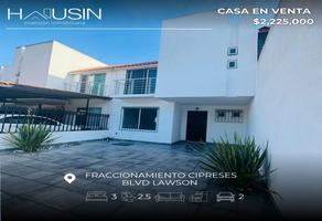 Foto de inmueble en Casa en Venta Fraccionamiento Cipreses, Blvd Lawson Salamanca, Gto., Col. Cipreses C.P. 36723, Salamanca