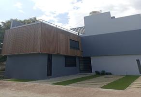 Foto de inmueble en Gavilan, Col. Granjas Agropecuarias San Miguel C.P. 36556, Irapuato