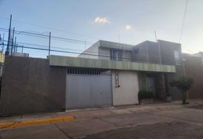 Foto de inmueble en ROBLE, Col. Jardines de Irapuato C.P. 36660, Irapuato