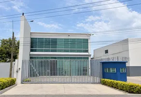 Foto de inmueble en Av. de los Insurgentes, Col. La Playa C.P. 36836, Irapuato
