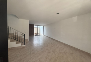 Foto de inmueble en VIVIENDA EN CALLE CIRCUITO ALCAZABA CON NUMERO INTERIOR LETRA “B” 172 CIENTO SETENTA Y DOS, UNIDAD P, Col. Lomas de San Carlos C.P. 37547, León
