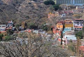 Foto de inmueble en Panoramica, Col. Paseo de La Presa C.P. 36094, Guanajuato