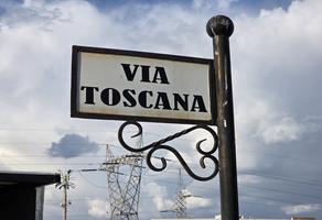 Foto de inmueble en Vía Toscana #100, Col. Porta Maggiore C.P. 38018, Celaya
