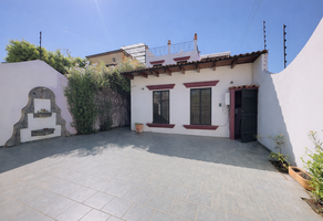 Foto de inmueble en Stirling Dickinson, Col. San Antonio C.P. 37750, San Miguel de Allende