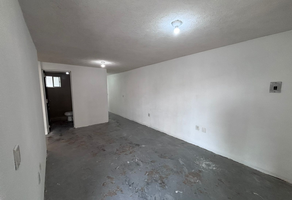 Foto de inmueble en 51448468573 CASA HABITACION NUMERO OFICIAL: 217-B DOSCIENTOS DIECISIETE-B DE LA CALLE TORRE SEVILLA,, Col. Torres Doradas C.P. 37359, León