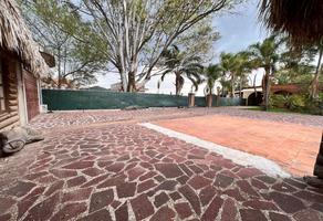 Foto de inmueble en KM 10 CARRETERA LEON-LAGOS A 1 KM DE LA "Y", GRANJA LA TACHUELA, LEON GTO., Col. Valle de las Flores C.P. 37660, León