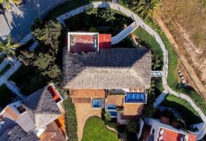 Foto de inmueble en Playa Blanca Zihuatanejo Gro., Col. Aeropuerto C.P. 40888, Zihuatanejo de Azueta