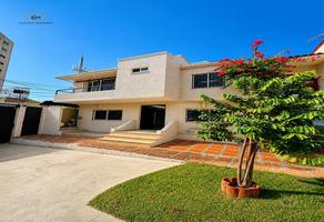 Foto de inmueble en Huapinoles  17 #17, Col. Club Deportivo C.P. 39690, Acapulco de Juárez