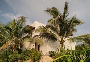 Foto de inmueble en , Col. La Moraleja C.P. 40880, Zihuatanejo de Azueta