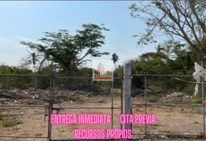 Foto de inmueble en Avenida Playa Linda, Col. Marina Ixtapa C.P. 40880, Zihuatanejo de Azueta