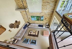 Foto de inmueble en Cerrada de Coacoyul, Col. Marina Ixtapa C.P. 40880, Zihuatanejo de Azueta