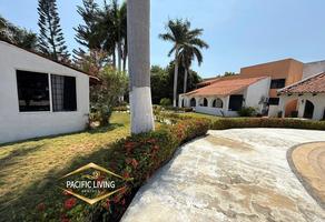 Foto de inmueble en Ixtapa, Col. Marina Ixtapa C.P. 40880, Zihuatanejo de Azueta