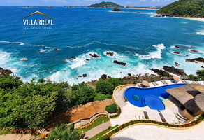 Foto de inmueble en contramar, Col. Marina Ixtapa C.P. 40880, Zihuatanejo de Azueta