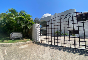 Foto de inmueble en Paseo del Caracol, Col. Palma Diamante C.P. 39890, Acapulco de Juárez