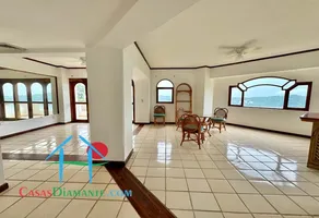 Foto de inmueble en Baja Catita Manzana #1, Col. Rinconada Diamante C.P. 39898, Acapulco de Juárez