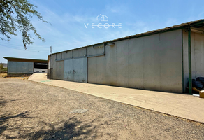 Foto de inmueble en Paseo de los Ciruelos, Col. Acatlan de Juárez C.P. 45700, Acatlán de Juárez