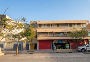 Foto de inmueble en Av. Alcalde, Col. Alcalde Barranquitas C.P. 44270, Guadalajara