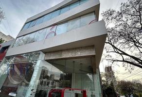 Foto de inmueble en AV HIDALGO, Col. Arcos Vallarta C.P. 44130, Guadalajara
