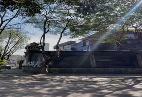 Foto de inmueble en Av. Vallarta, Col. Arcos Vallarta C.P. 44130, Guadalajara