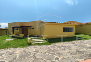 Foto de inmueble en Carr. Jocotepec-Chapala 23, 45825 Ajijic, Jal., México, Col. Chantepec C.P. 45825, Jocotepec