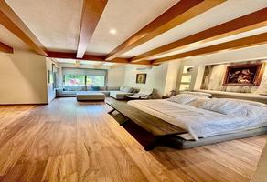 Foto de inmueble en Calle Cto. Madrigal, Col. Colinas de San Javier C.P. 45110, Zapopan