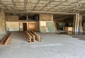 Foto de inmueble en Av. Patria, Col. Colomos Providencia C.P. 44660, Guadalajara