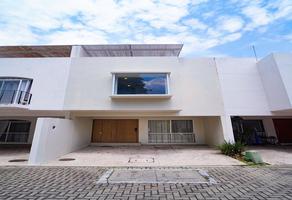 Foto de inmueble en Avenida Aurelio Ortega, Col. Conjunto Seattle C.P. 45170, Zapopan