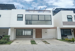 Foto de inmueble en Av. Matatlan, Col. Coyula C.P. 45410, Tonalá
