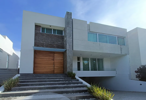 Foto de inmueble en Lopez Mateos Sur, Col. El Manantial C.P. 44860, Guadalajara