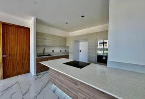 Foto de inmueble en Av. Adolfo López Mateos Sur, Col. El Oro C.P. 45645, Tlajomulco de Zúñiga