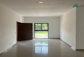 Foto de inmueble en CALLE SAN MARTIN, Col. El Ranchito C.P. 46400, Tequila