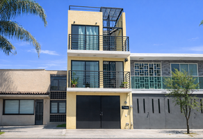 Foto de inmueble en av acueducto, Col. Jardines Del Valle C.P. 45138, Zapopan