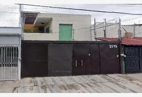 Foto de inmueble en AVENIDA ROSARIO CASTELLANOS #2219, Col. Jardines de La Cruz 2a. Sección C.P. 44950, Guadalajara