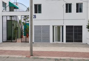 Foto de inmueble en Av. Niños Heroes, Col. Jardines del Bosque Centro C.P. 44520, Guadalajara