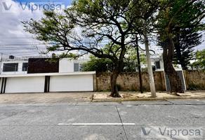 Foto de inmueble en Calzada Lazaro Cardenas al 2900 #2950, Col. Jardines del Bosque Norte C.P. 44520, Guadalajara