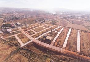 Foto de inmueble en Avenida Universo, Col. La Cima C.P. 47690, Tepatitlán de Morelos