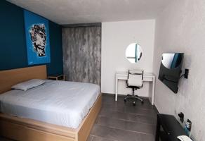 Foto de inmueble en Av. Piotr Ilich Tchaikovski, Col. La Estancia C.P. 45030, Zapopan