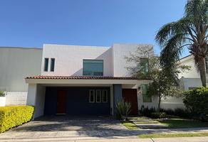 Foto de inmueble en Av Aviación, Col. La Magdalena C.P. 45019, Zapopan
