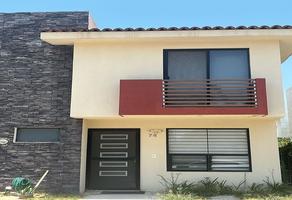 Foto de inmueble en Avenida de la Campiña, Col. La Venta Del Astillero C.P. 45221, Zapopan