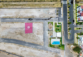 Foto de inmueble en Avenida Adolfo López Mateos Sur, Col. Las Flores C.P. 45640, Tlajomulco de Zúñiga