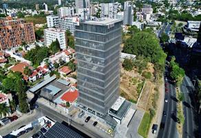 Foto de inmueble en Av. de las Américas, Col. Los Colomos C.P. 44660, Guadalajara