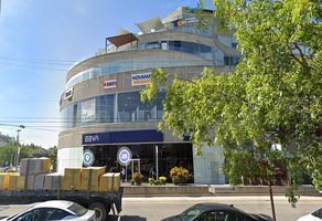 Foto de inmueble en Av. Francisco Medina Ascencio, Col. Marina Vallarta C.P. 48335, Puerto Vallarta