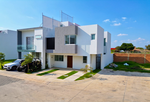 Foto de inmueble en C. Margarita, Col. Nuevo México C.P. 45138, Zapopan
