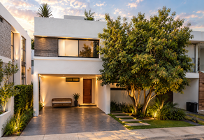 Foto de inmueble en Av Paseo la toscana, Col. Parque Real C.P. 45136, Zapopan