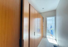 Foto de inmueble en Av universidad, Col. Puerta Plata C.P. 45116, Zapopan